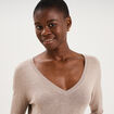 Pull col en V manches longues beige femme