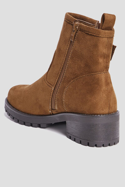 Bottines ranger crantées avec boucles marron femme