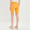 Bermuda slim 5 poches jaune moutarde femme
