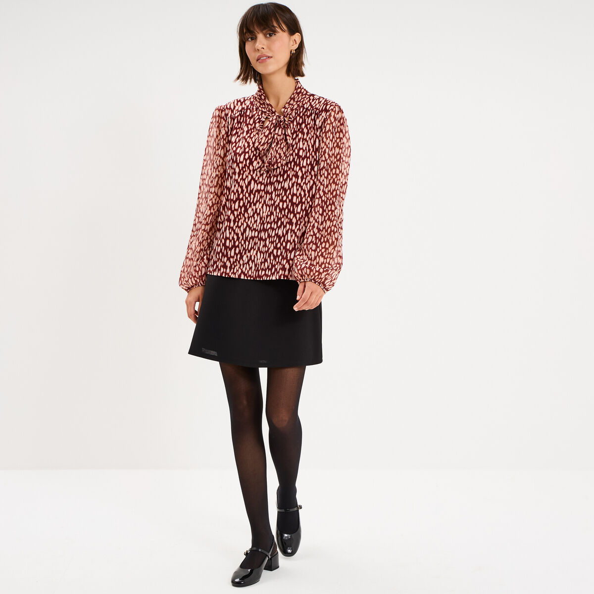 Blouse col lavalli&egrave;re manches longues bordeaux femme