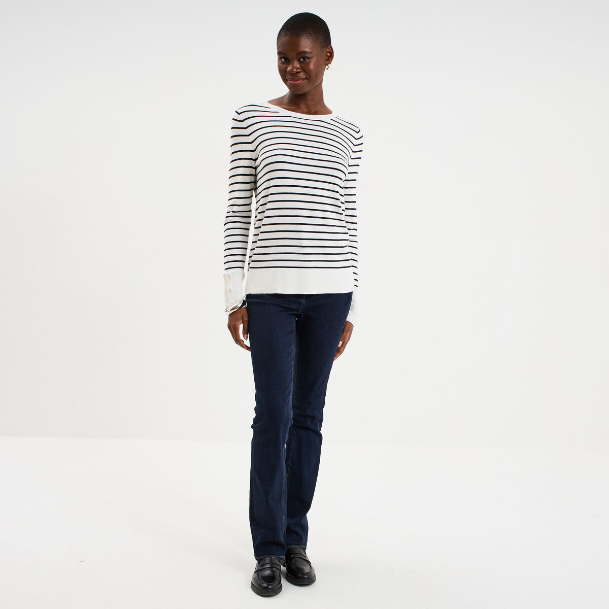 Pull col rond boutons aux poignets beige femme