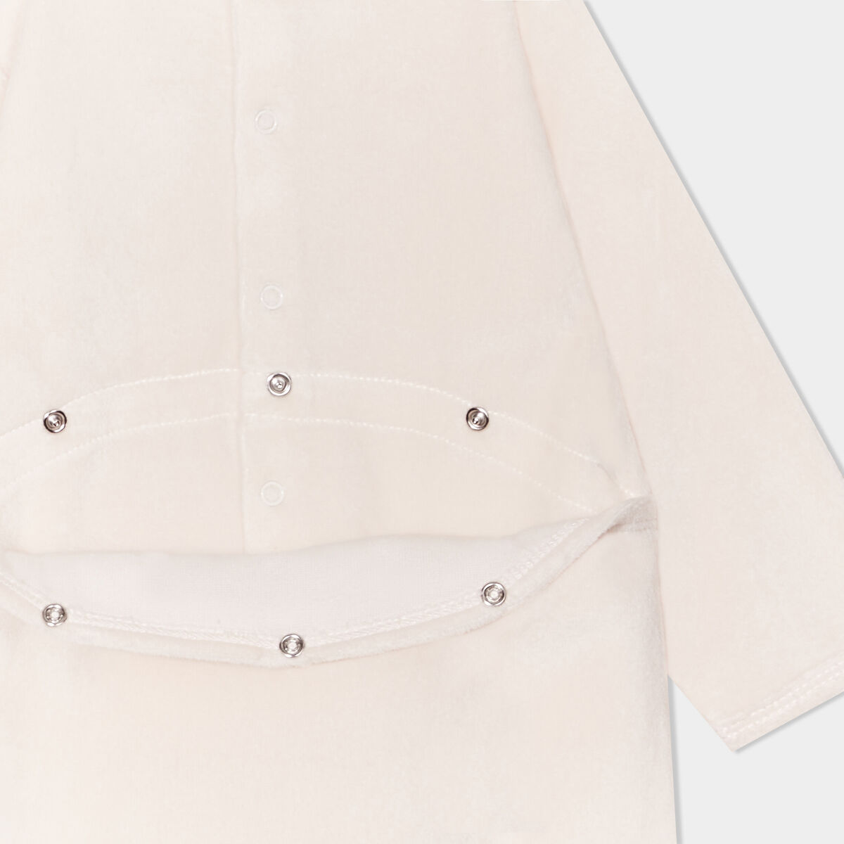 Pyjama dors-bien avec effet velours creme b&eacute;b&eacute;