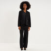 T-shirt asym&eacute;trique avec broche noir femme
