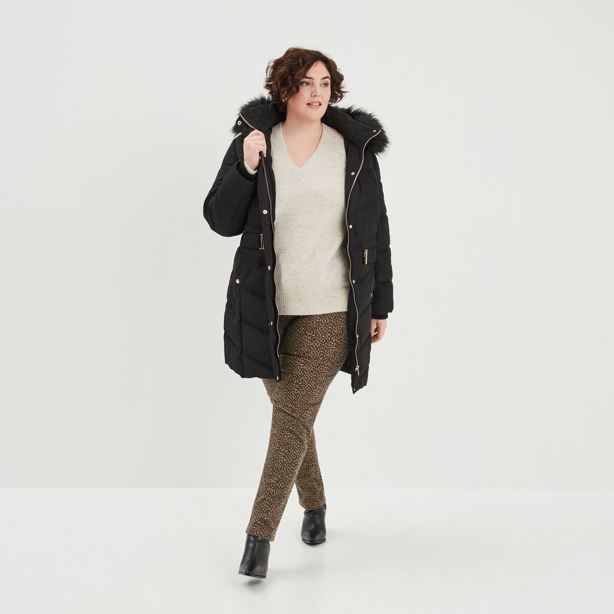 Pull col en V manches longues ecru femme grande taille