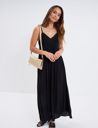 Robe longue col en V haut effet crochet noir femme
