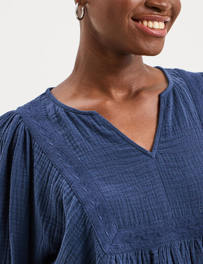 Blouse brod&eacute;e manches 3/4 gaze de coton bleu marine femme