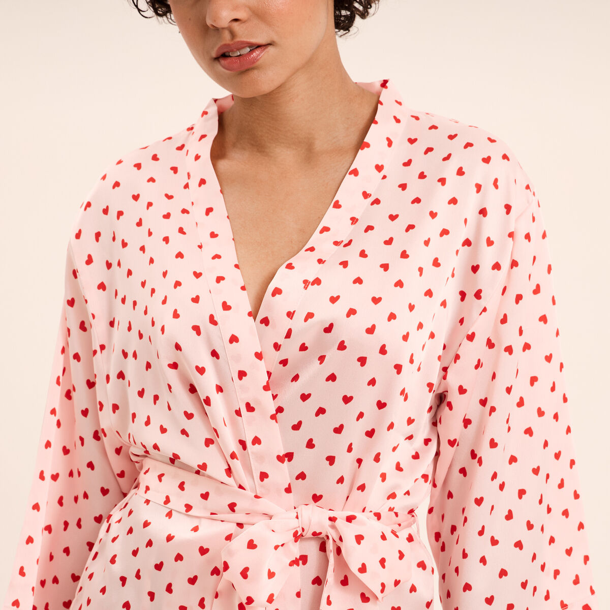 Peignoir kimono court effet satin rose clair femme