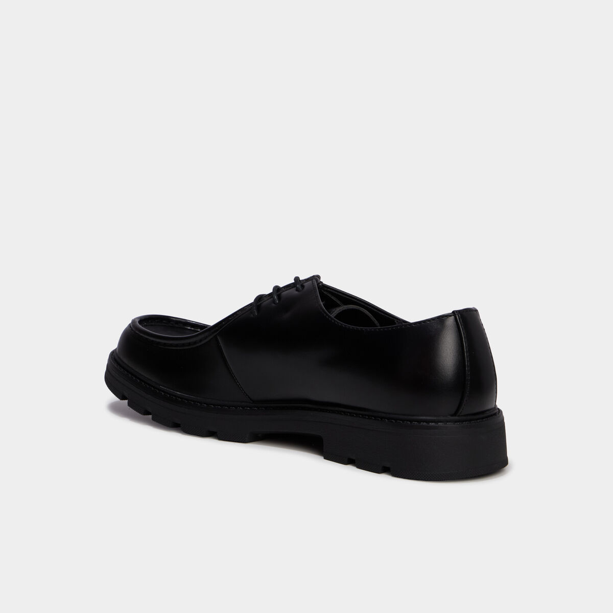 Derbies crant&eacute;es noir homme