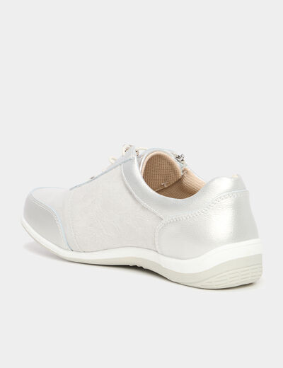 Tennis basses pied large en cuir blanc femme