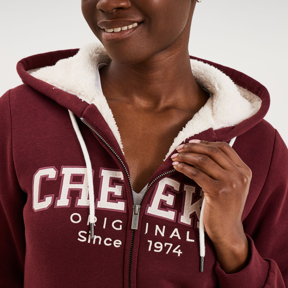 Sweat &agrave; capuche doublure effet sherpa violet fonc&eacute; femme