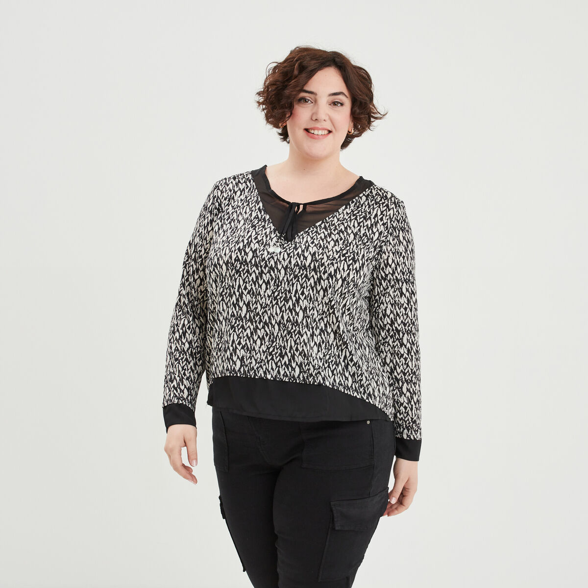 T-shirt 2-en-1 cordons au col noir femme grande taille