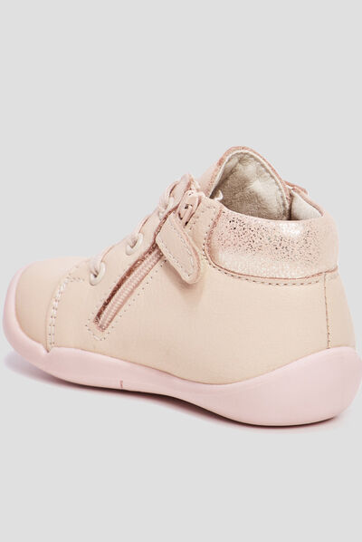 Bottillons en cuir Kickers Waouk rose bébé fille