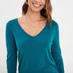 Pull ajusté avec col en V bleu canard femme