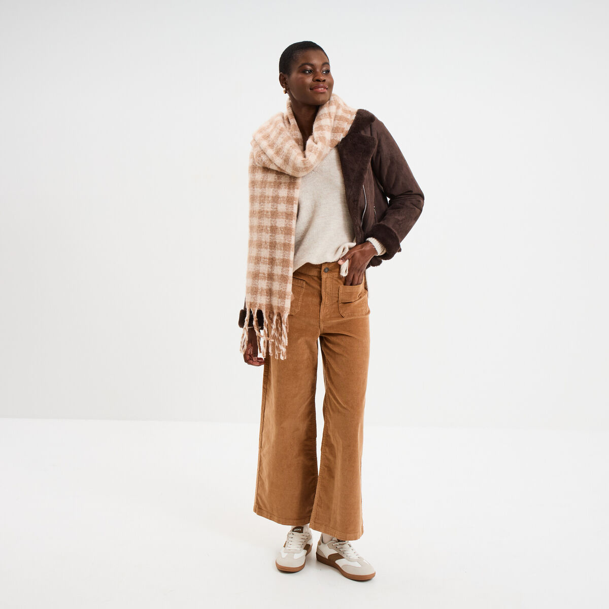 Pantalon effet velours flare cropped beige femme