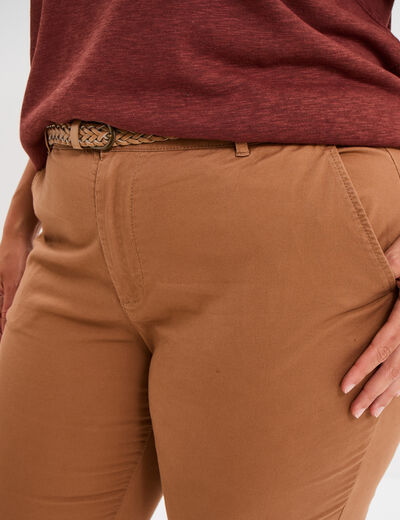 Pantalon chino cigarette ceinturé coton marron clair femme grande taille