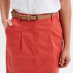 Jupe chino droite ceinture tressée rouge corail femme