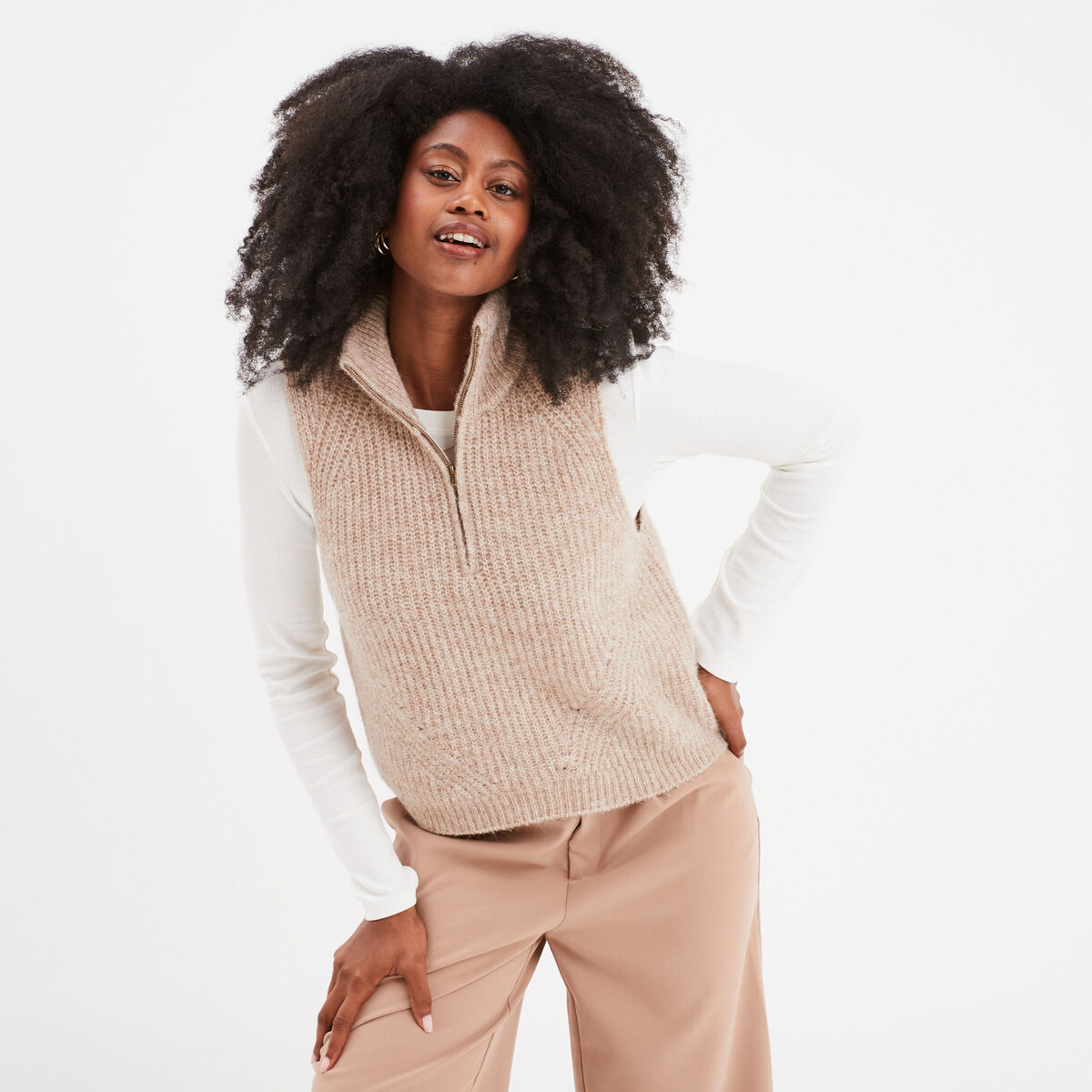 Pull col camionneur sans manches beige femme