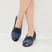 Chaussons sling back compensés bleu femme