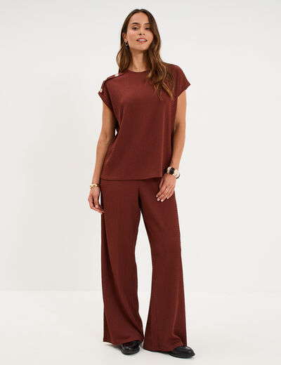 Pantalon effet gaufr&eacute; fluide bordeaux femme