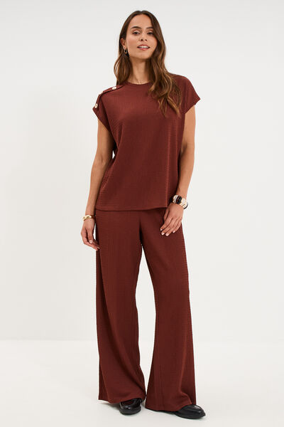 Pantalon effet gaufr&eacute; fluide bordeaux femme