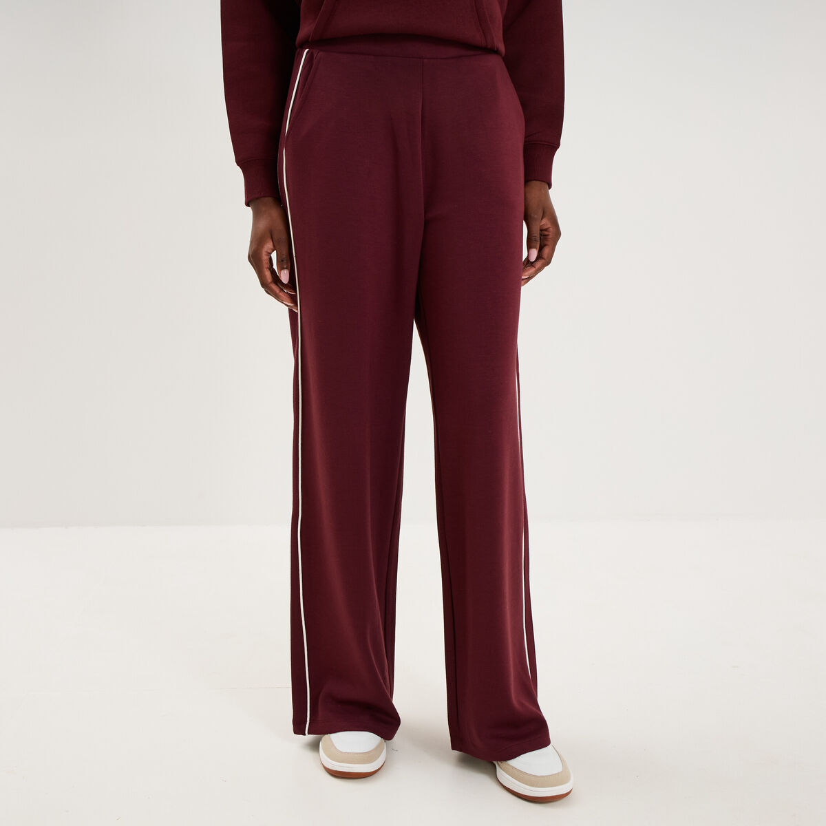 Pantalon de jogging large molletonn&eacute; violet fonc&eacute; femme