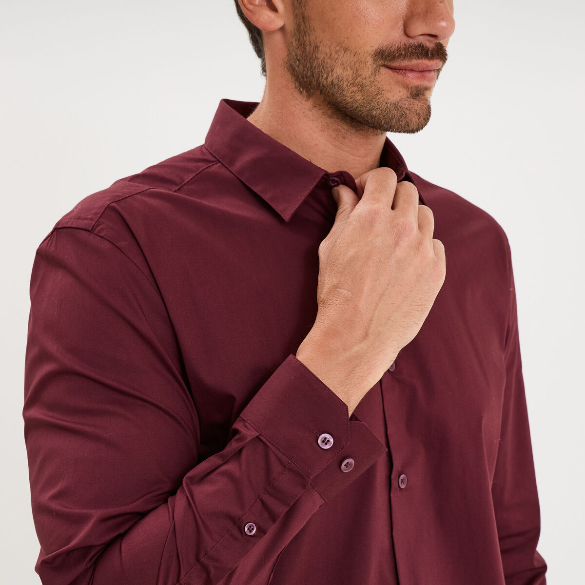 Chemise stretch manches longues violet fonc&eacute; homme