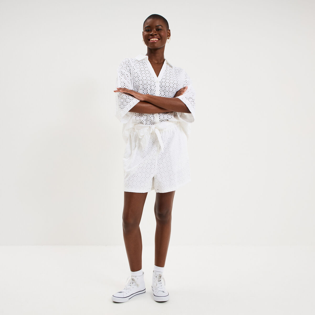 Short large broderie anglaise coton blanc femme