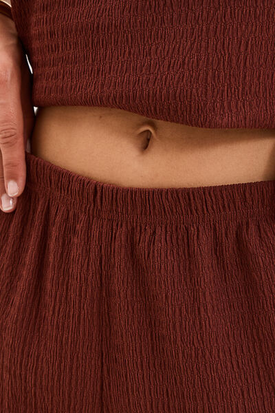 Pantalon effet gaufr&eacute; fluide bordeaux femme