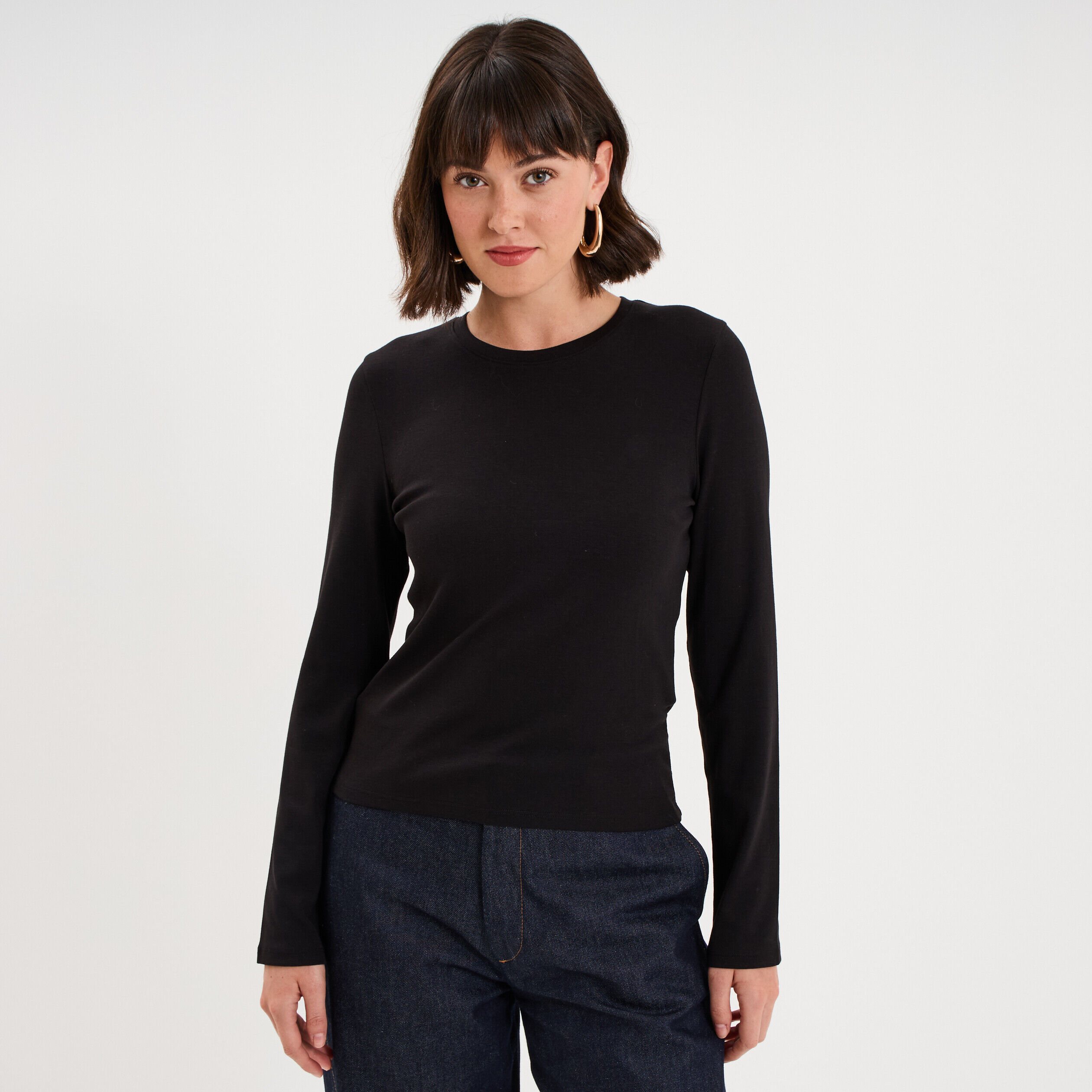 T-shirt manches longues col rond ajusté noir femme