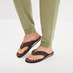 Tongs effet cuir marron homme