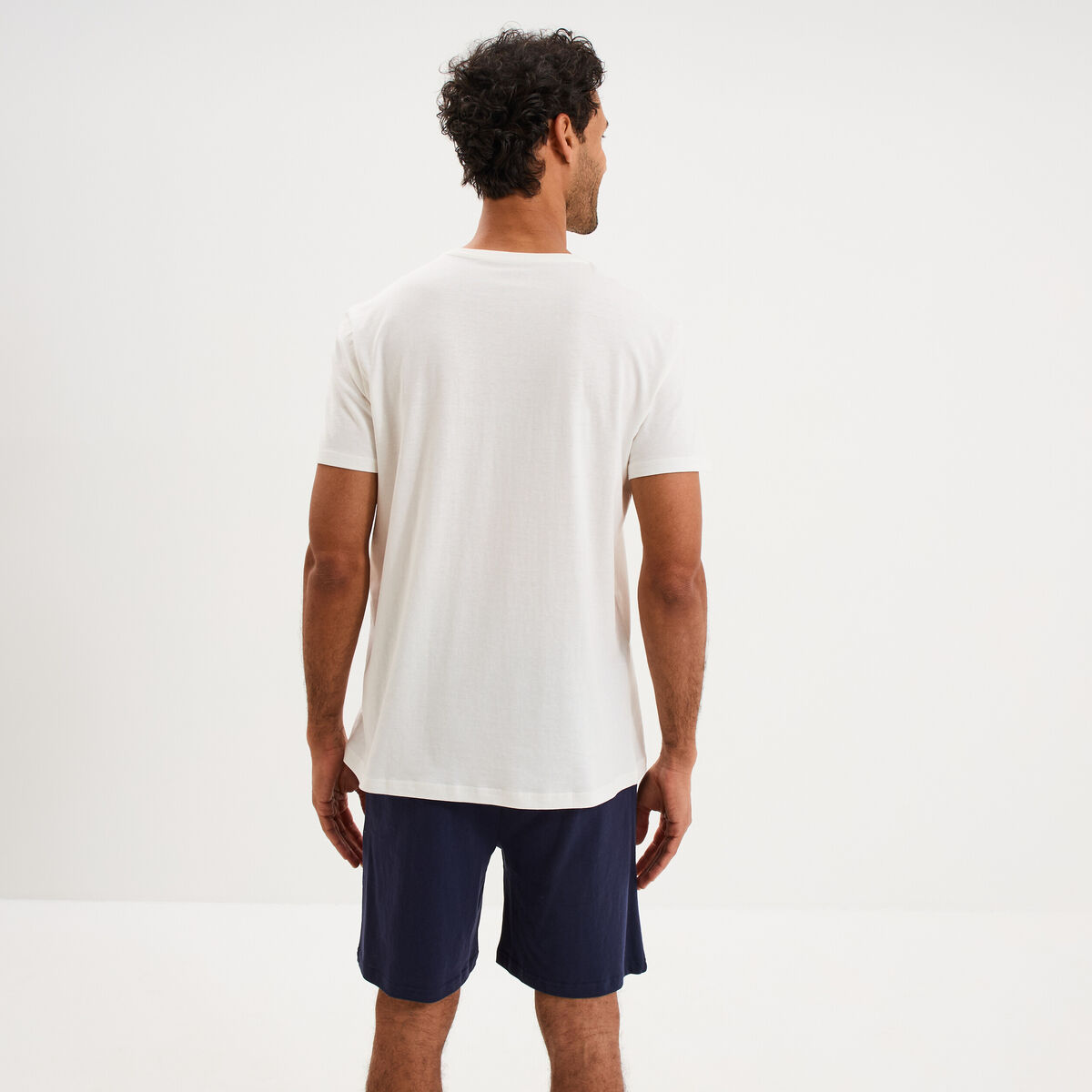 Ensemble pyjama t-shirt et short blanc homme