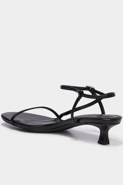 Sandales &agrave; talons kitten heels noir femme