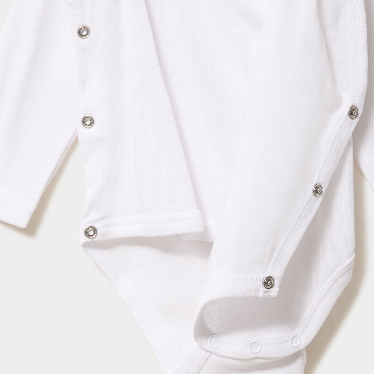 Lot 3 bodies crois&eacute;s manches longues blanc b&eacute;b&eacute;