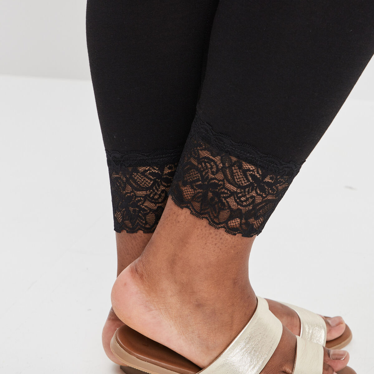 Leggings avec dentelle noir femme grande taille