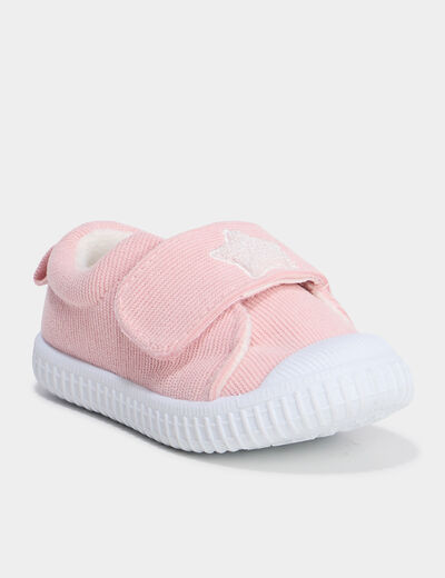 Tennis basses &agrave; scratchs semelle souple rose b&eacute;b&eacute; fille