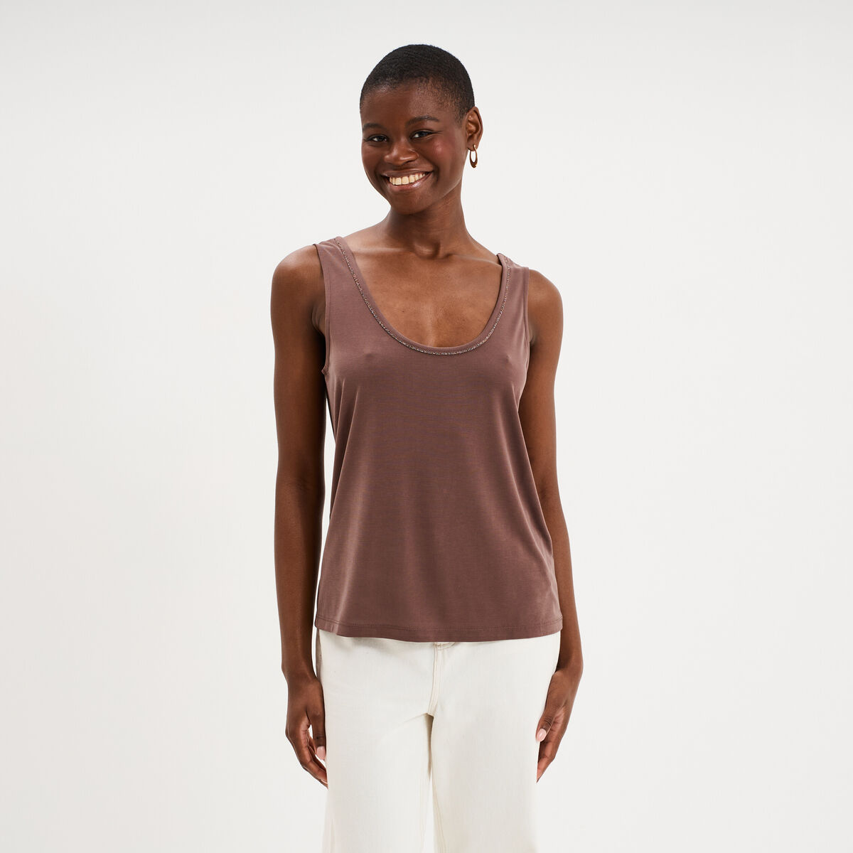D&eacute;bardeur col U sans manches marron fonc&eacute; femme