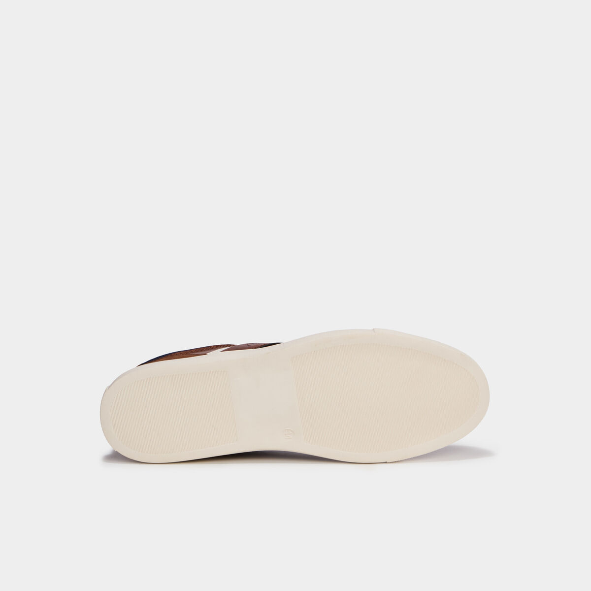 Baskets basses &agrave; lacets marron homme