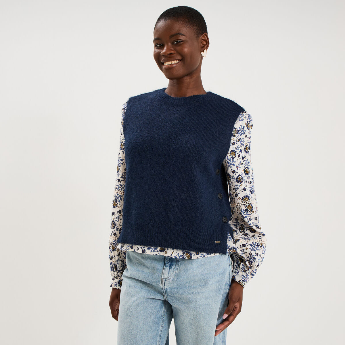 Pull col rond sans manches &agrave; boutons bleu fonc&eacute; femme