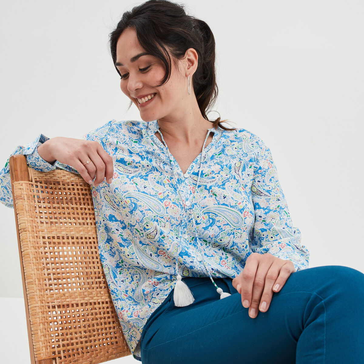 Chemise col cordons à pampilles multicolore femme