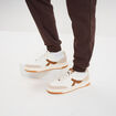 Tennis basses &agrave; lacets semelle plate marron clair homme