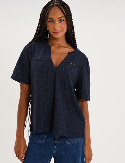 Blouse broderie anglaise manches courtes bleu fonc&eacute; femme