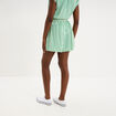 Short large taille &eacute;lastiqu&eacute;e vert femme