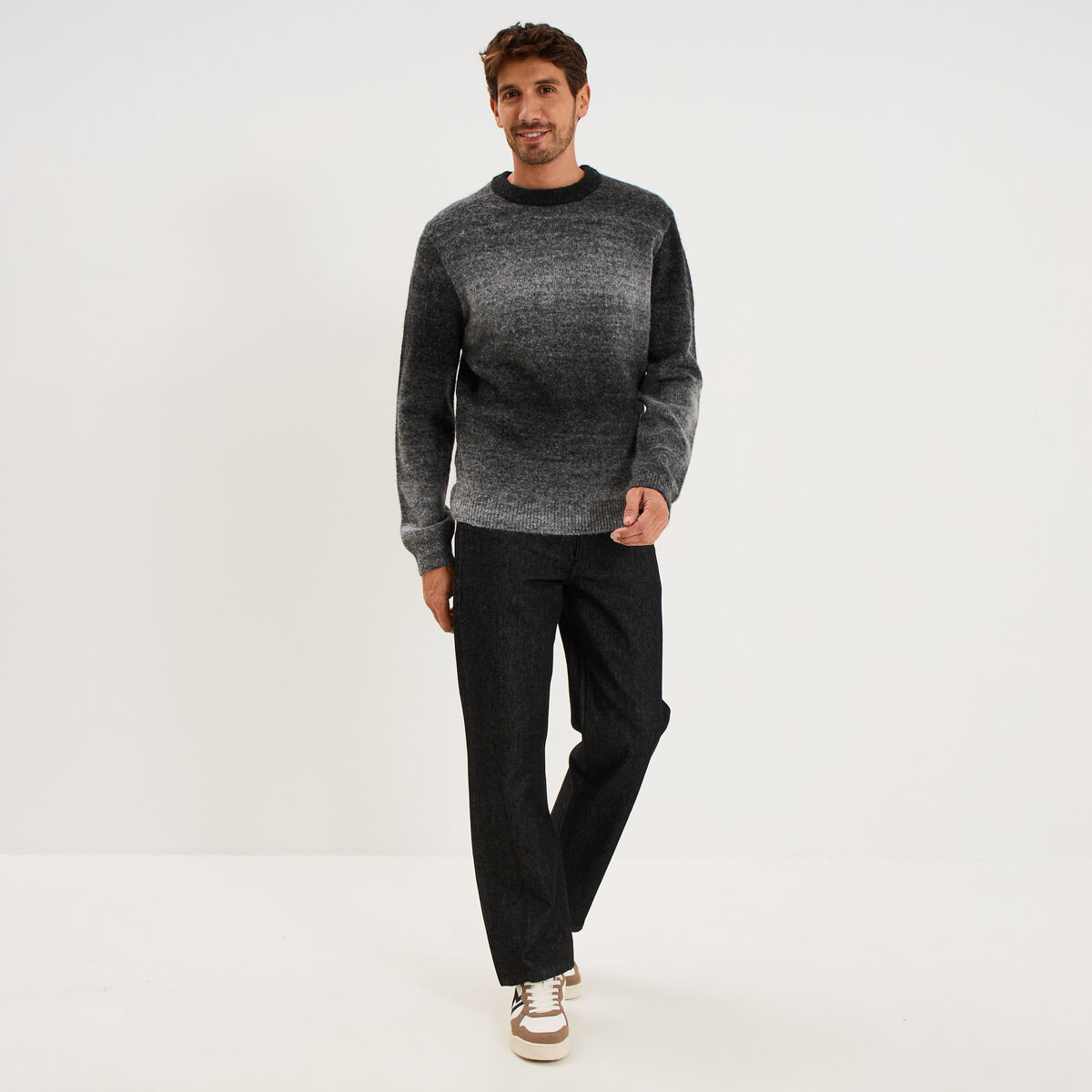 Pull droit col rond manches longues gris fonc&eacute; homme