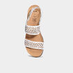 Sandales compensées perforées en cuir blanc femme