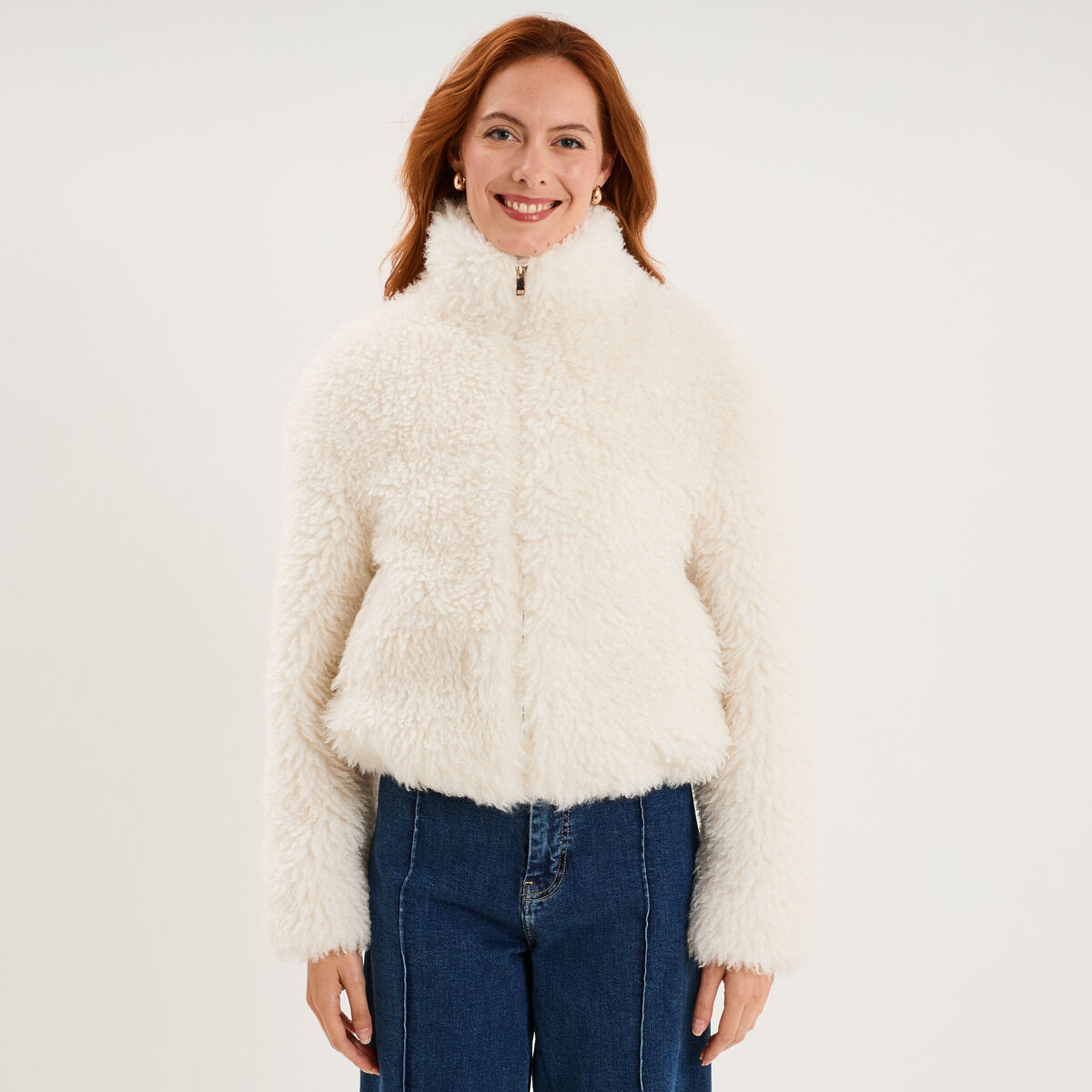 Veste courte fausse fourrure col montant ivoire femme