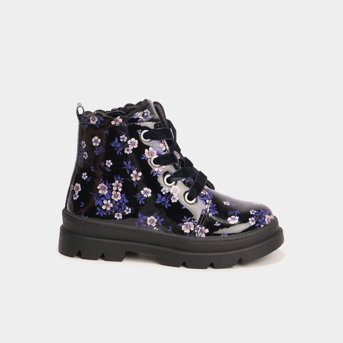 Boots crant&eacute;es &agrave; lacets noir fille