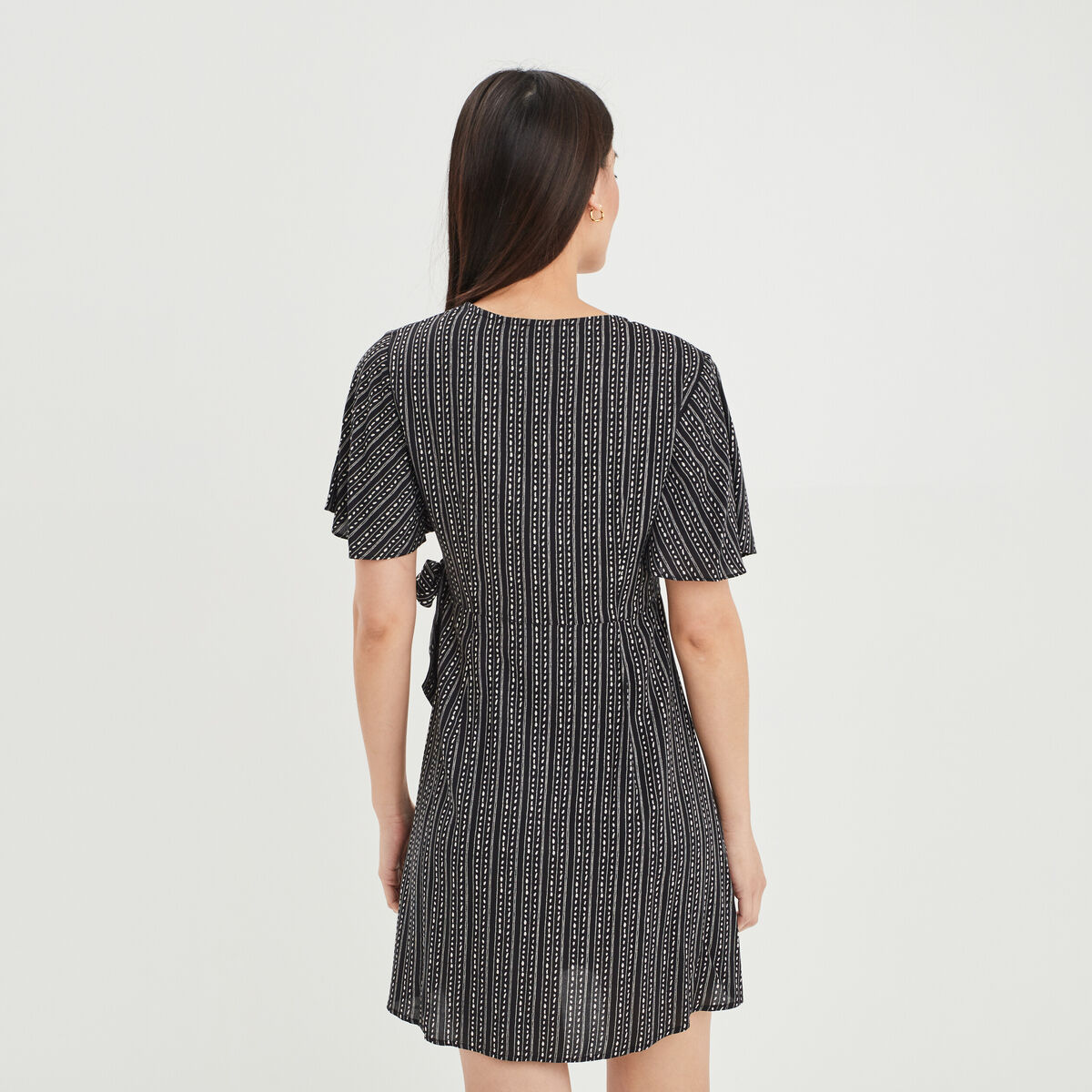 Robe courte portefeuille noir femme