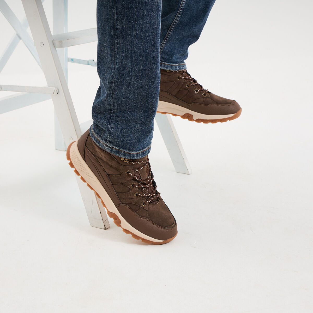 Baskets montantes &agrave; lacets marron clair homme