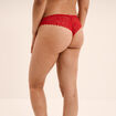 Tanga en dentelle avec bord festonn&eacute; rouge femme