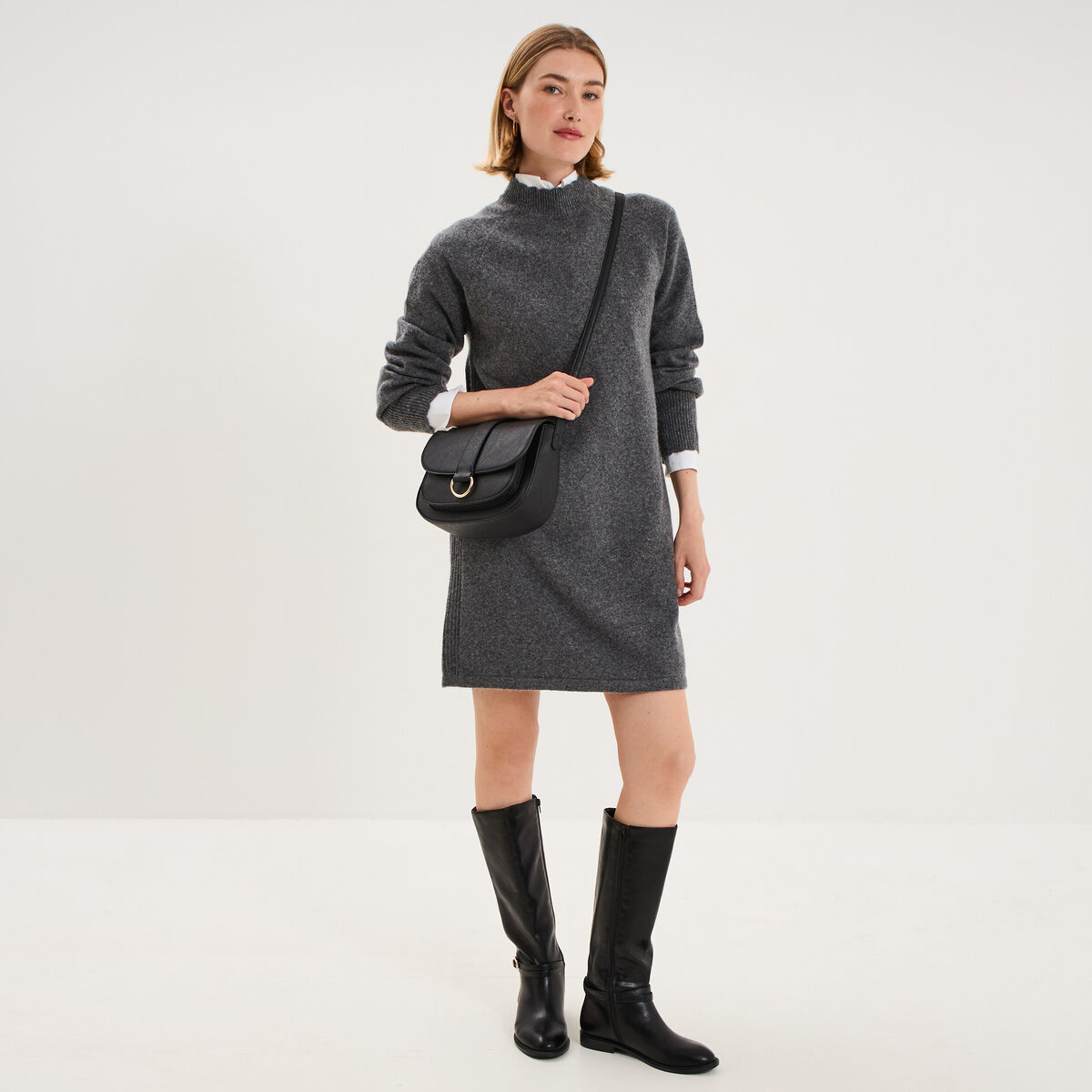 Robe courte en maille col montant gris fonc&eacute; femme